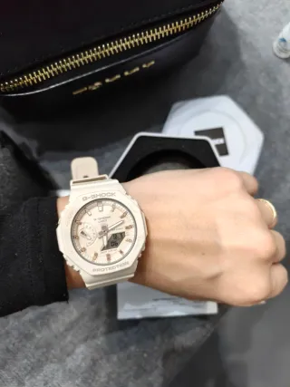 Reloj Casio GA-2100 Beige