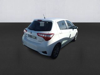 Toyota Yaris 1.5 100H Active 74 kW (100 CV)