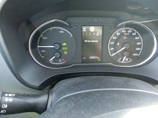 Toyota Yaris 1.5 100H Active 74 kW (100 CV)