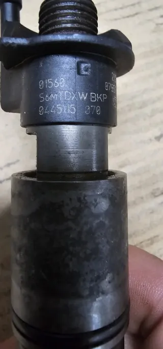 Inyector BMW 335d 2151 070521 939