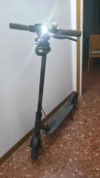 Patinete Xiaomi M365 + 2 Ruedas + 2 Cargadores