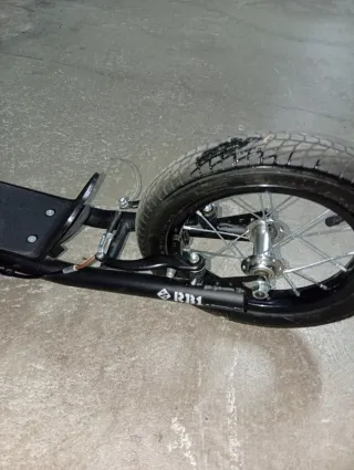 Patinete Street Surfing Negro.