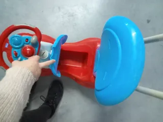 Triciclo Chicco Vermelho e Azul