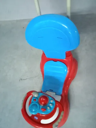 Triciclo Chicco Vermelho e Azul