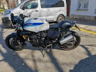 Triumph Trident 97 Cafe Racer Única