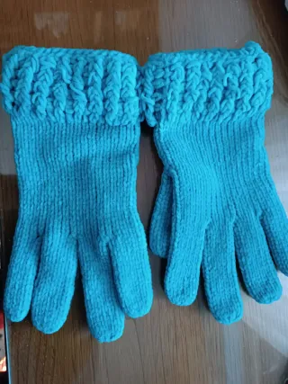 Guantes de lana azul