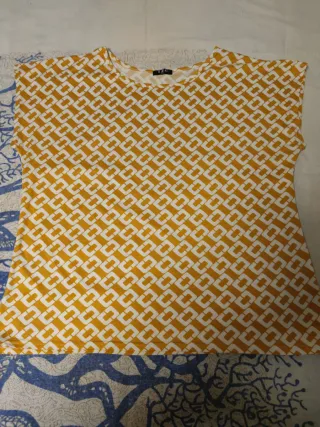 Camiseta Mujer Estampado Geométrico Talla M/L