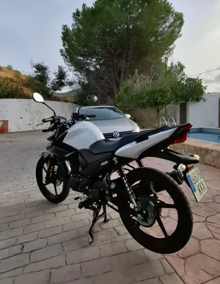 Yamaha YS 125 Inyección