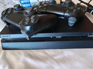 Console PS4 Sony Nera + 5 Giochi