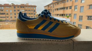 Deportivas Adidas SL 72 Azul Amarillo