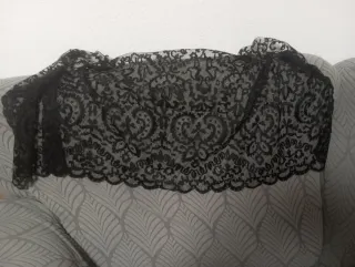 Mantilla de encaje negro
