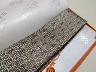 Corbata Hermès Beige y Marrón