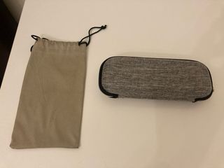 Funda rígida y funda de tela para gafas