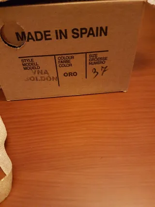 Zapatillas esparto doradas fallera