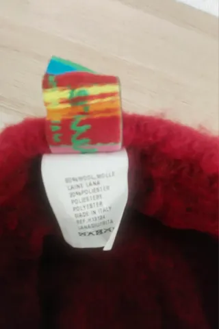 Boina mujer estilo francesa granate de lana.