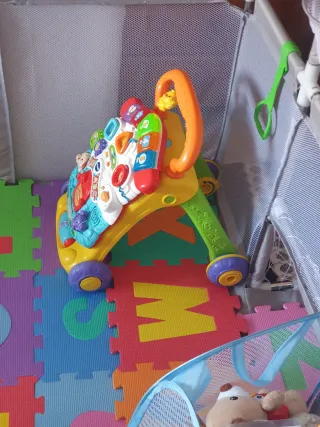 Andador correpasillos Vtech bebé