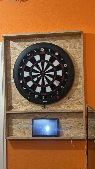 Diana GrandBoard 3S,mueble de madera y tablet