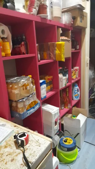 Mueble organizador rojo