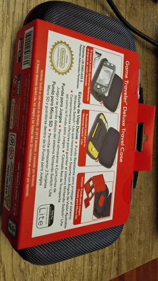 Custodia da viaggio Deluxe per Nintendo Switch Lite