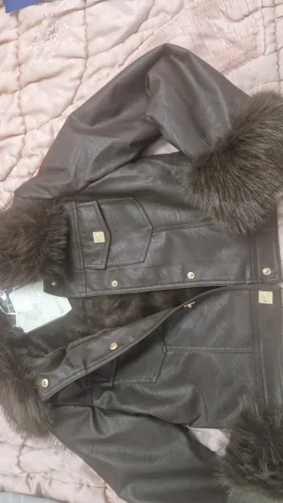 Cazadora polipiel efecto piel talla S