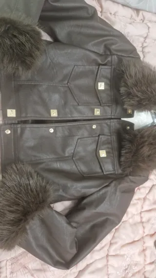 Cazadora polipiel efecto piel talla S