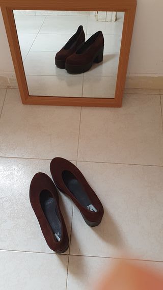 Zapatos de ante con plataforma