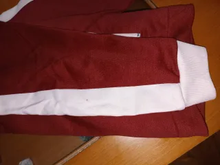Chaqueta deportiva Puma 90s Roja y Blanca
