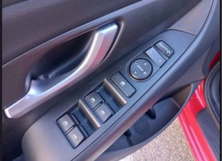 Hyundai i30 fastback 1.4 tgdi dct 140cv