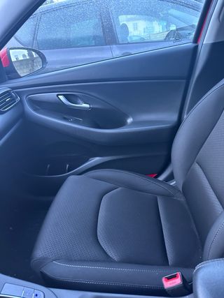 Hyundai i30 fastback 1.4 tgdi dct 140cv