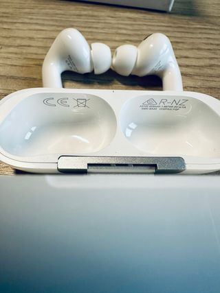 AirPods Pro 3 con garantía limitada