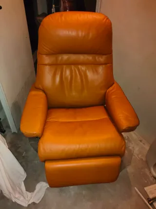 Poltrona relax Stressless in pelle cammello, elettrica