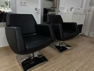 Mobiliario de peluquería 2 sillones/1 lavacabezas