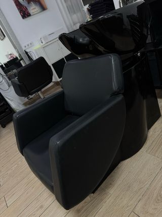 Mobiliario de peluquería 2 sillones/1 lavacabezas