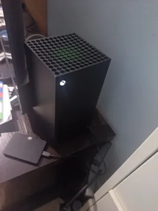 Xbox Series X con 3 giochi fc25 FC 26 fifa 16