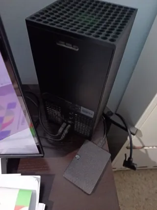 Xbox Series X con 3 giochi fc25 FC 26 fifa 16