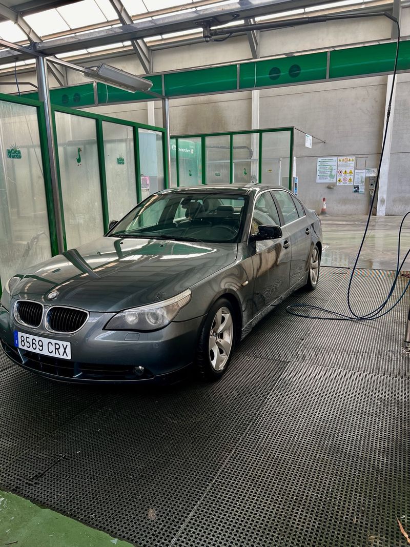 BMW Serie 5 2004 - foto 1