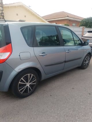 Renault Scenic 2010