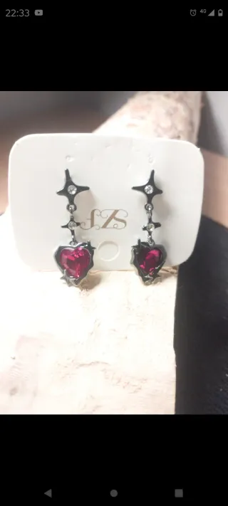 Pendientes Corazón Gótico con Espinas