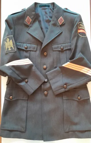 Uniforme Vintage Policía Nacional