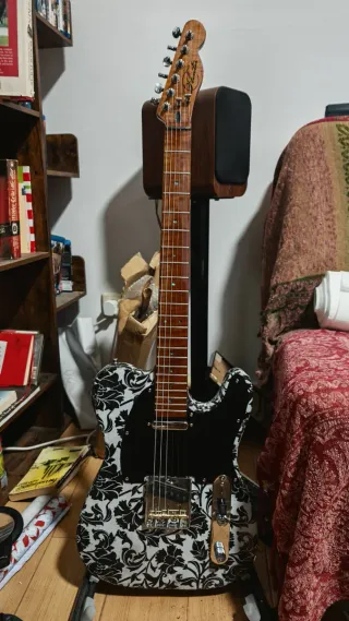 Guitarra Telecaster Custom Diseño Floral