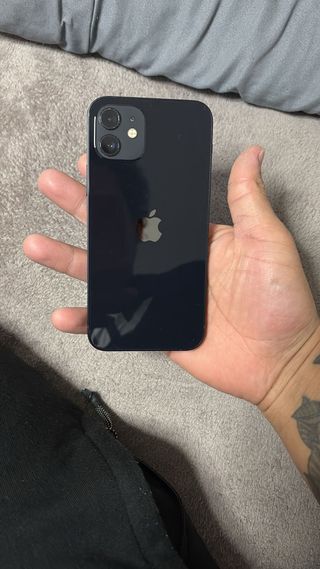 iPhone 12 64 GB Negro