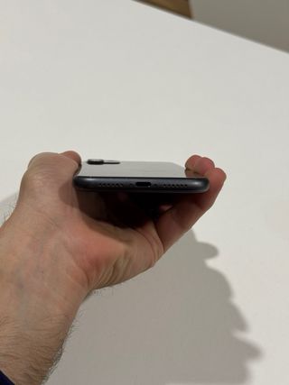 iPhone 11 / 128 GB Negro