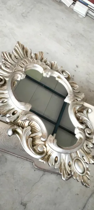 Mesa consola mármol y metal plateado