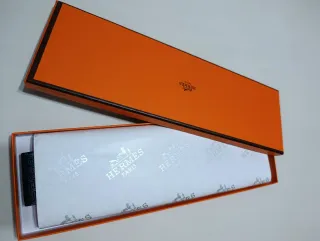 Corbata Hermès Negra y Gris