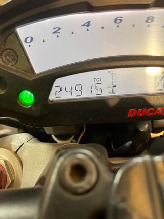 Ducati Monster 1100 Evo 2011 – 24.915 km – Extras