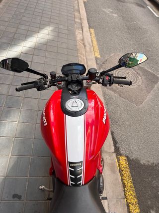 Ducati Monster 1100 Evo 2011 – 24.915 km – Extras