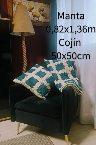 Conjunto de cojín y manta