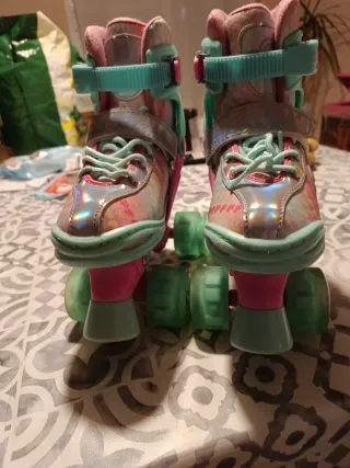 Patines de 4 ruedas infantiles de niña