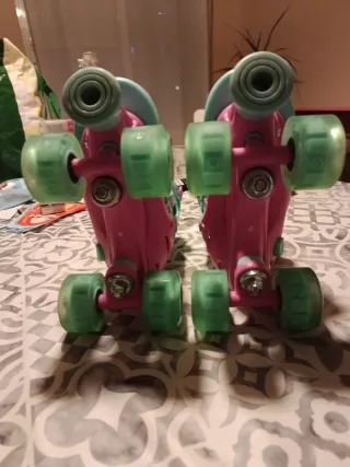Patines de 4 ruedas infantiles de niña