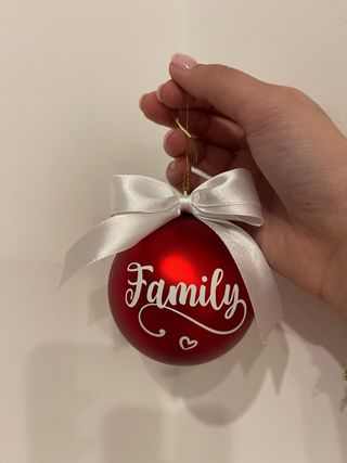 Pallina rossa scritta Family